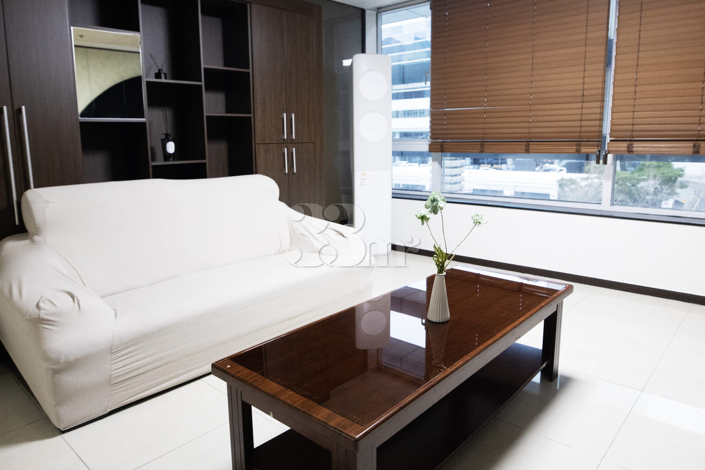 Luxurious three-bedroom, fully furnished 3th image