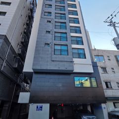 303호 방 이미지