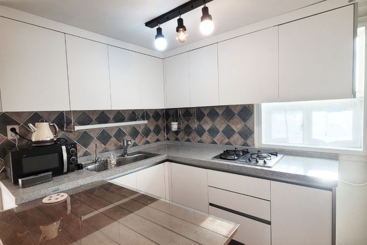 Marine Corps South Gate ★ 3-Room Unit ★ Fully 5th image
