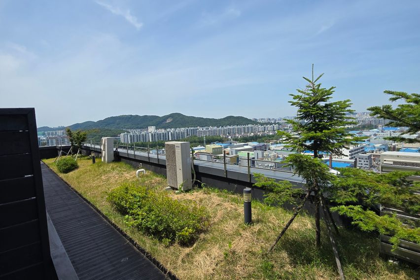 남동인더스파크역 테라스