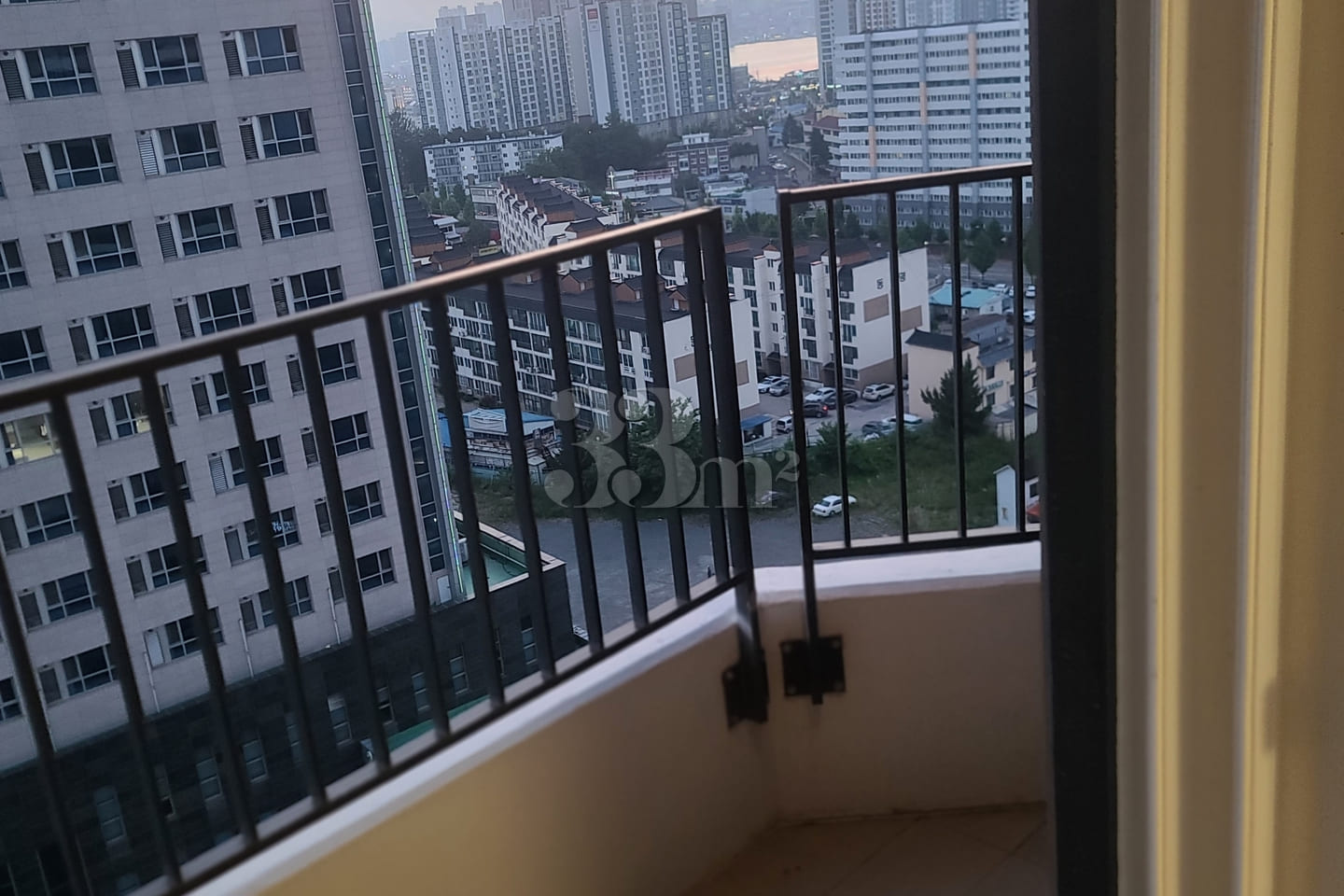 Bluetera 12th floor, 5 people, 1 night 1th image