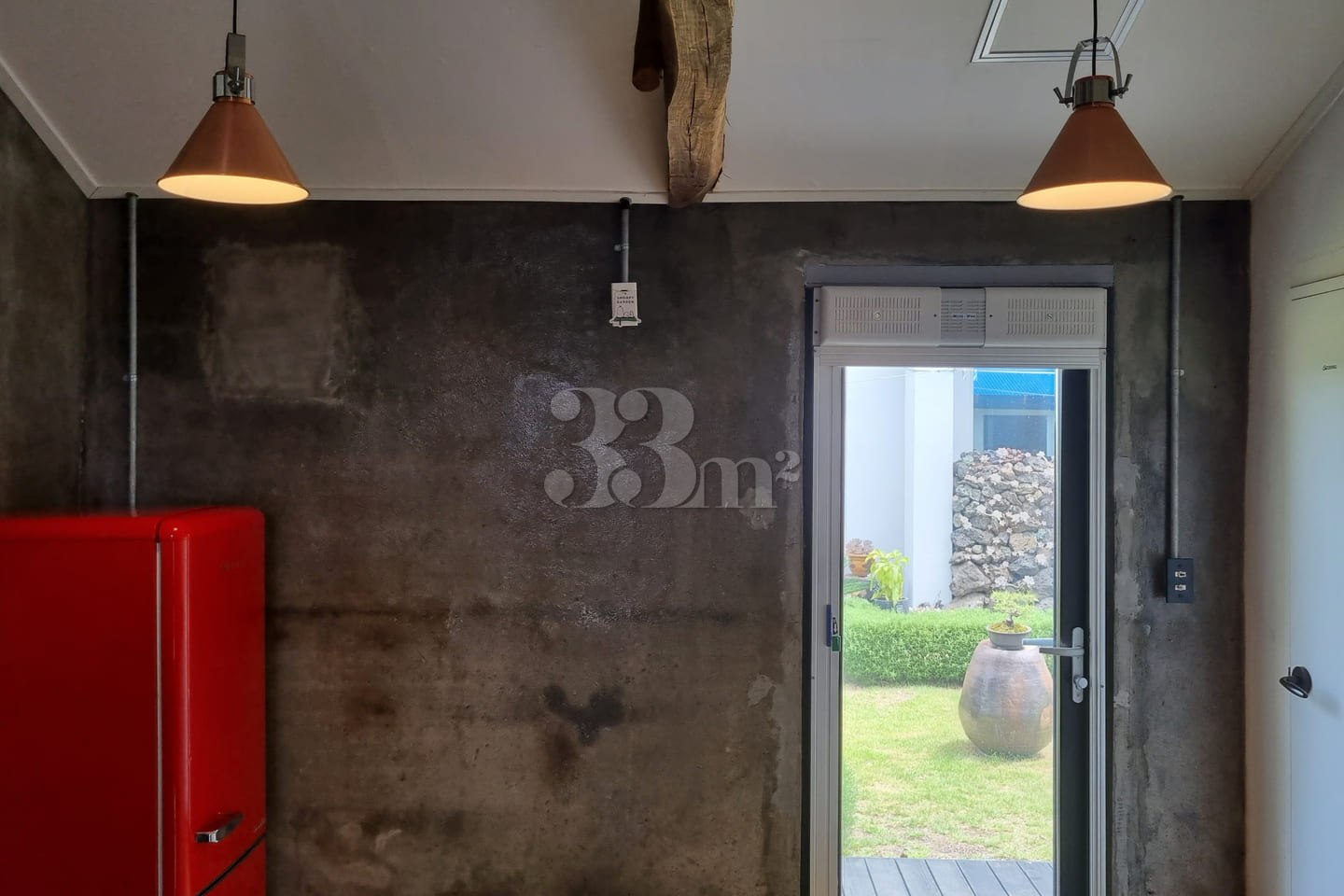 Hangyeong-myeon: A Unique Private House 16th image