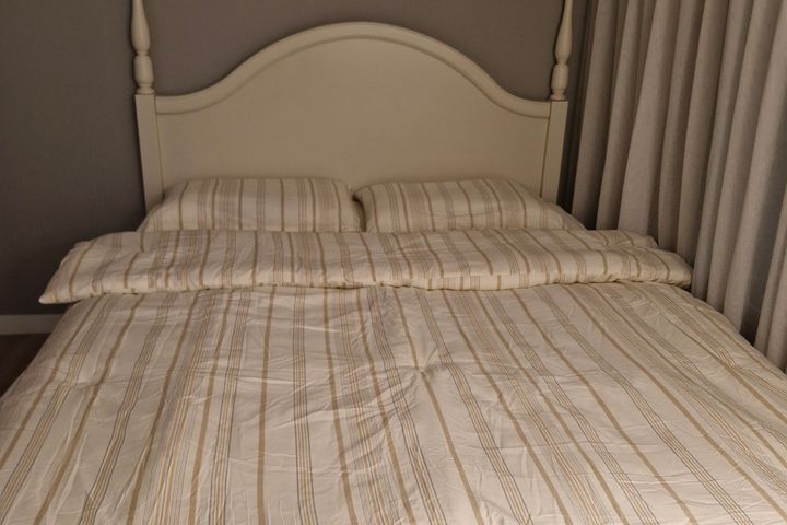 Fully furnished, stylish space just 5 minutes 12th image