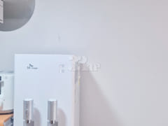 Great location in Sinchon; spacious room. 10th image