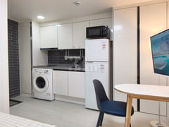Large studio apartment near Sillim Station, F 0th image