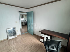 Owner's unit 12th image