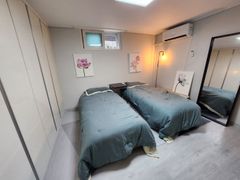 Two-room apartment 350m from Sagajeong Statio 0th image