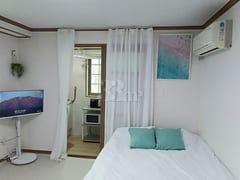 2nd Floor White Studio 2th image