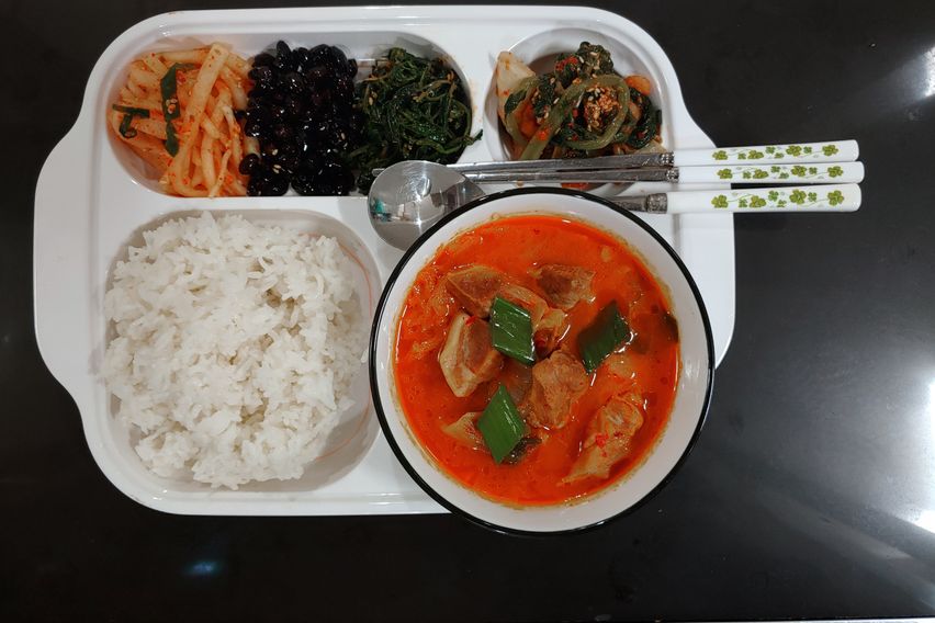 양재동식사제공 고시원B