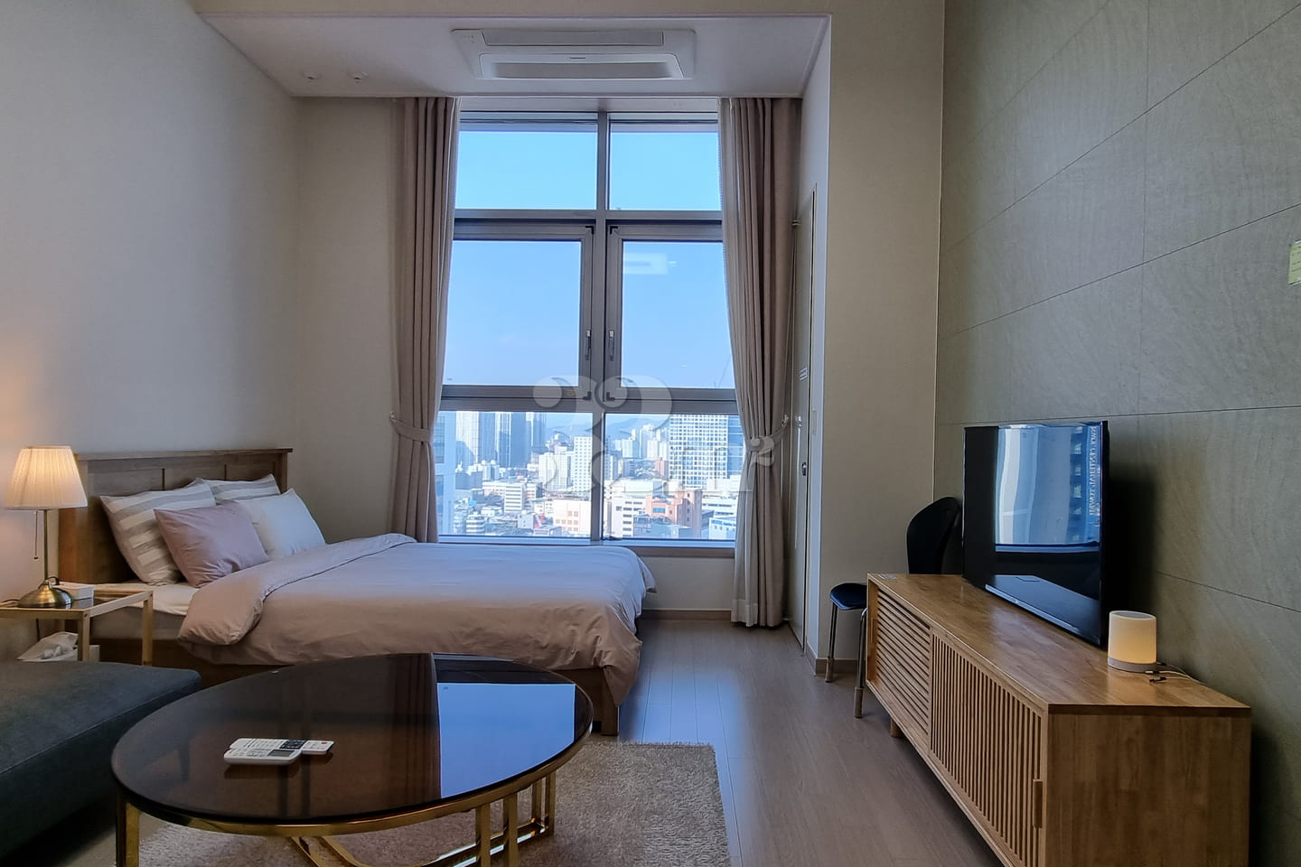 Hotel-style bedding / Right in front of Dongs 2th image