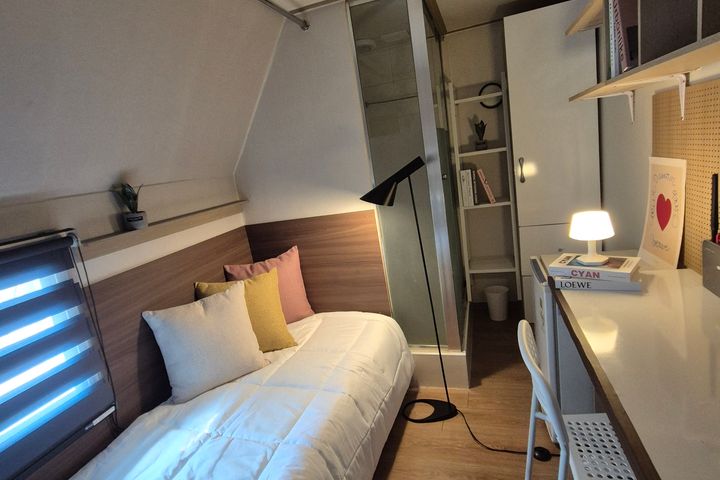 Seocho Gyodae Deluxe Room 110 1th image