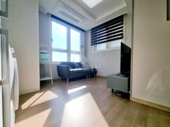 ⚡Super Special Price, Fully Furnished Two-Roo 1th image