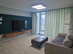 Fully furnished, stylish space just 5 minutes 3th image