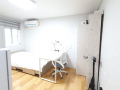 #10 Cozy Studio 18th image