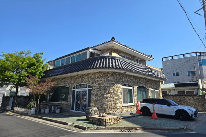 경주 돌집 0번째 이미지