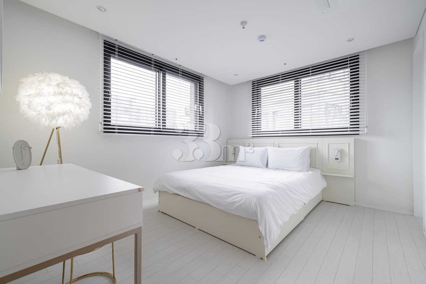 3rd floor, 4 beds for 4 people + 2 bathrooms 10th image