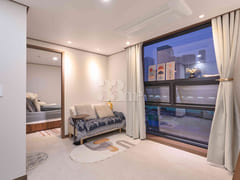 RB HOUSE 302 5th image