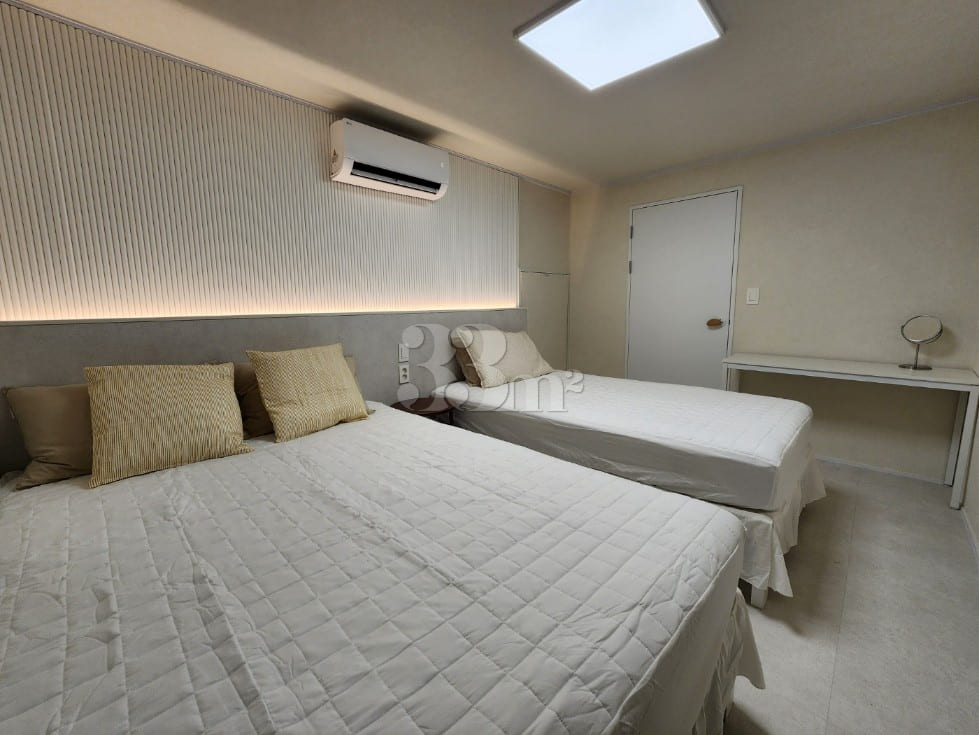 Heart of Hongdae, accommodates 3 people 8th image