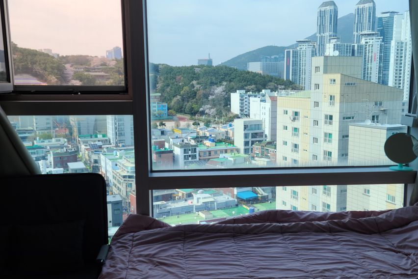 뷰가 좋아요 0번째 이미지