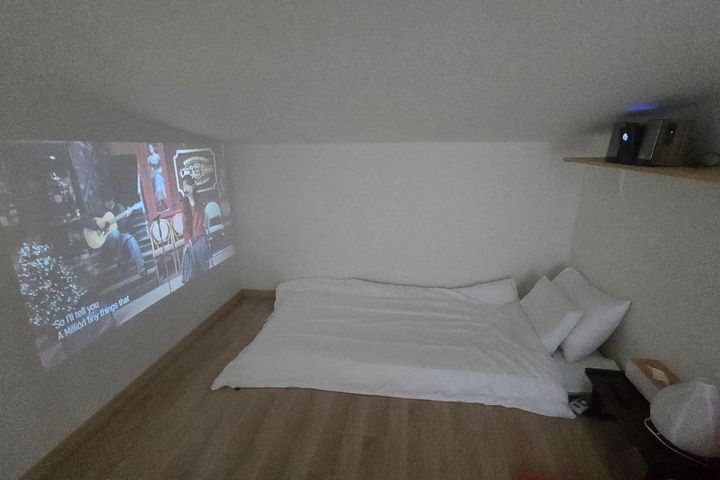 Room 302 3th image