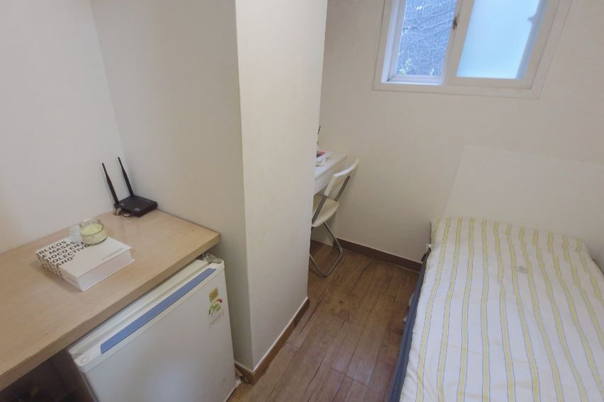 홍대 중심 F 2번째 이미지