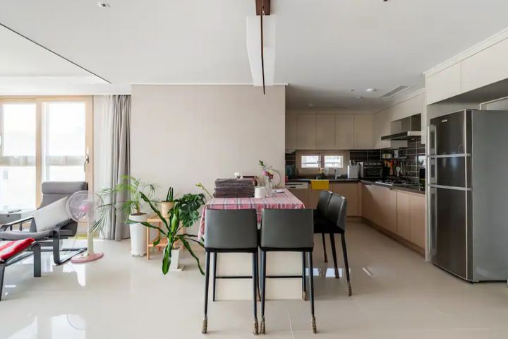 Tommy s room 6번째 이미지