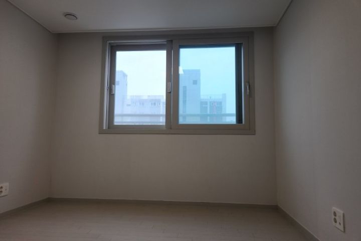 Short-term rental of a home currently for sal 4th image