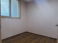 An apartment with incredible airflow 6th image
