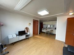 5 minutes from Hongdae/Yeonnam-dong (2 rooms) 5th image