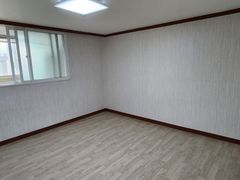 Spacious and Bright 32-Pyeong Home in Dongduc 9th image