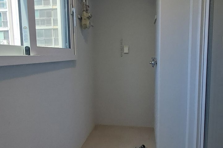 Gyeongseong Keunmaeul Apartment 3-Bedroom Uni 4th image