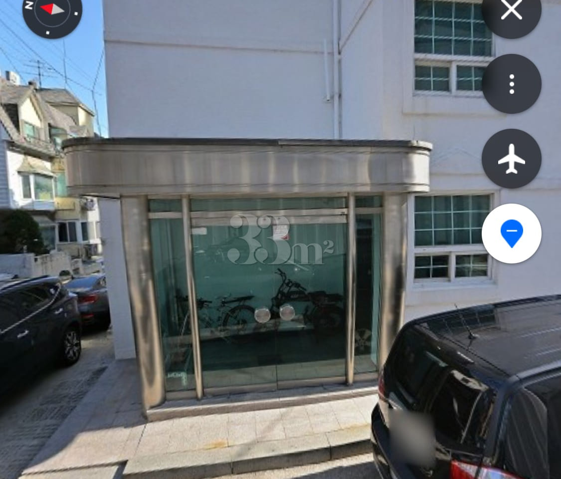 1st floor, Garosu-gil, Sinsa Station 9th image