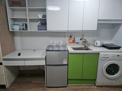 Clean and affordable studio apartment. 2th image