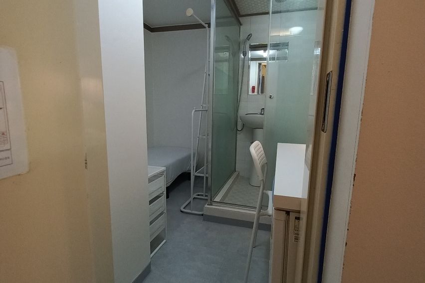 성신여대 창문있는 숙소