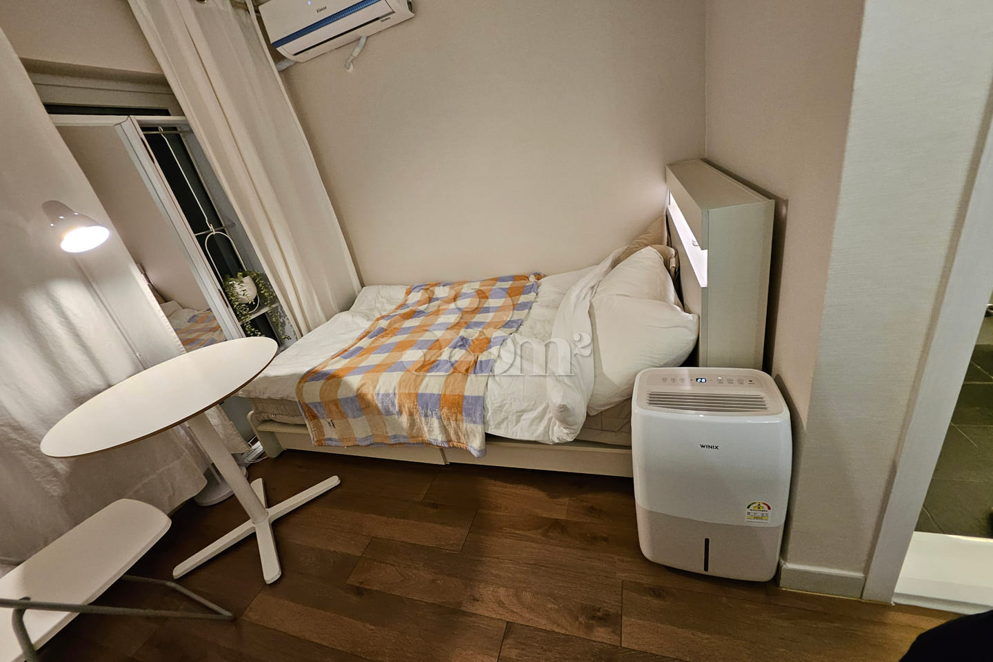 Mapo/Hongdae/Hapjeong fully furnished unit wi 1th image