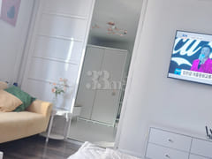 Great location in Sinchon; spacious room. 2th image