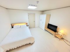 Woojung Innovation City Queen Bed Bumtae B 1th image