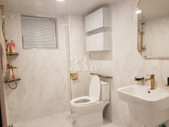 3-bedroom unit, 4th floor, 2-minute walk from 7th image