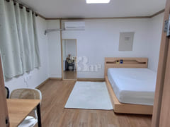 π Two-room unit in front of the Office of Ed 2th image