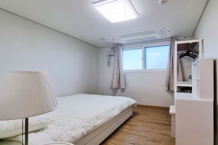 [Sinjeongnegeori Station] 2-room 5th image