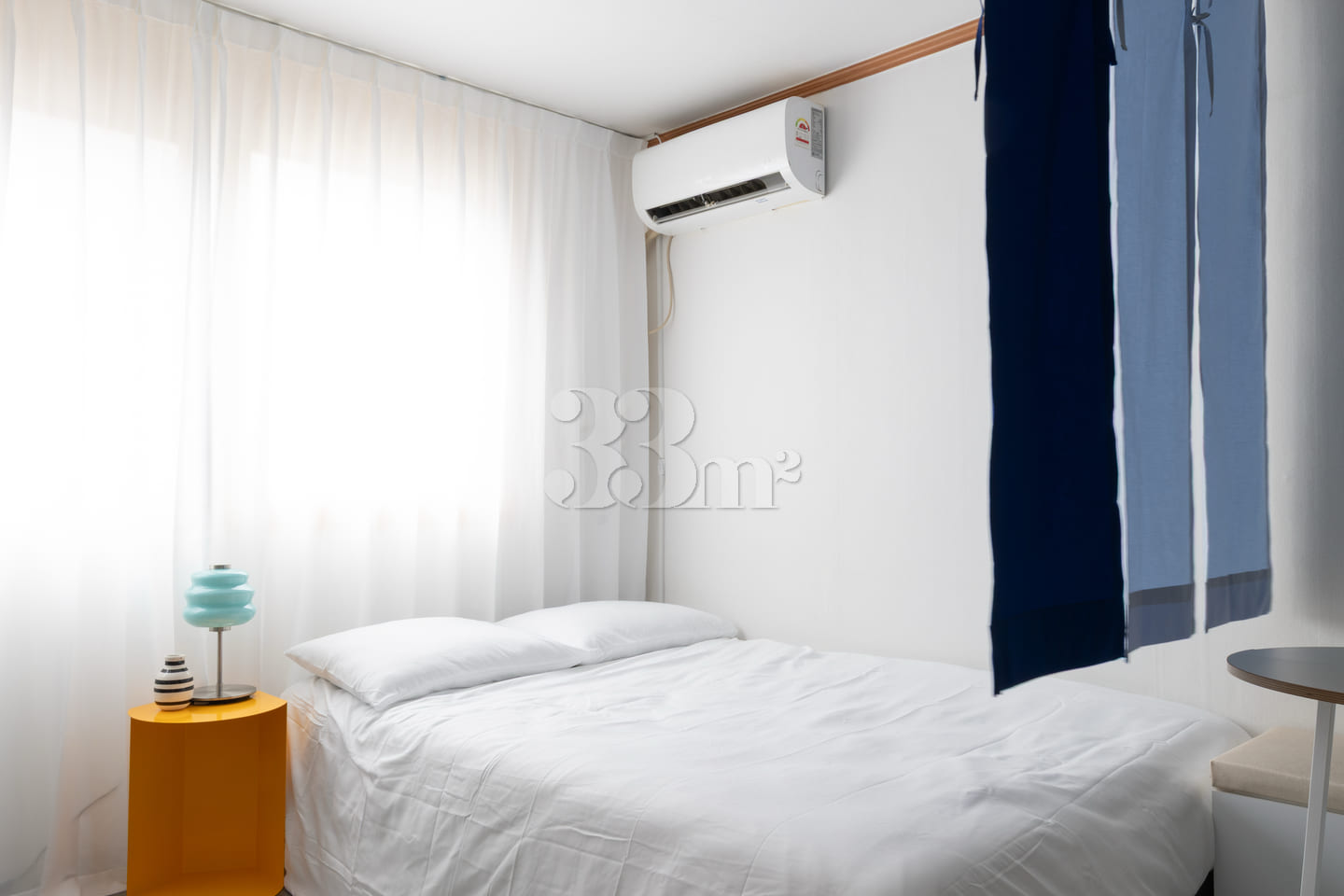 A studio apartment with a great vibe near Hon 6th image