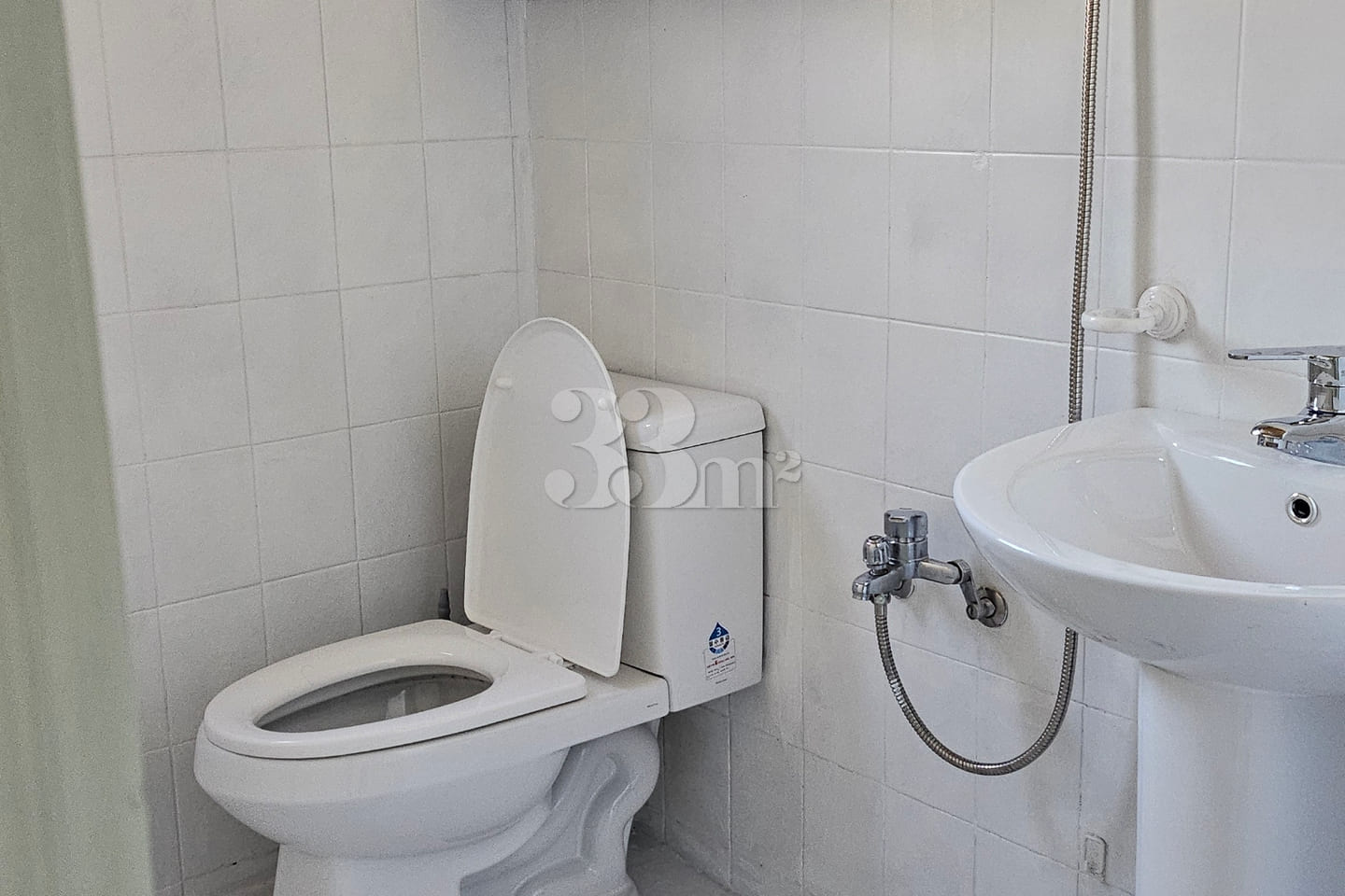 Spacious two-room apartment with full options 18th image