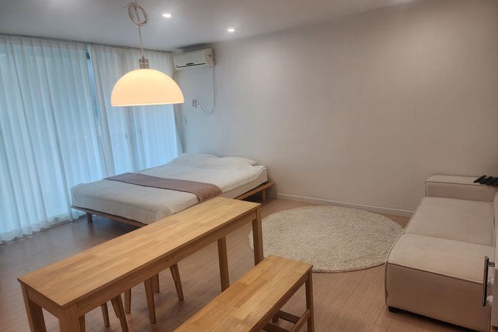 Seongsu-dong Modern House 4th image