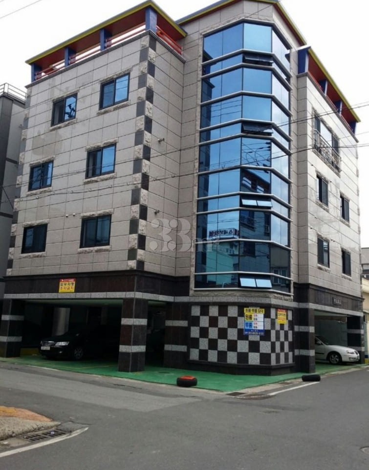 3-minute walk from the terminal, Room 205 16th image