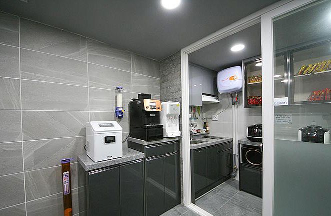 Hyehwa Studio Apartment with Individual Air C 11th image