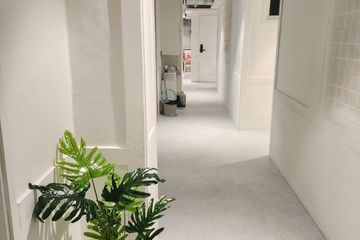 Clean shower room