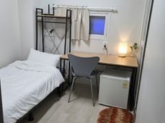 Uijeongbu Station, fully furnished, short-ter 1th image