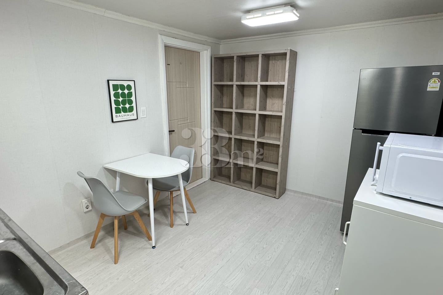 Separate-room studio near Sangdo Station (for 6th image