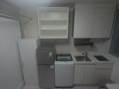 Studio apartment in a quiet residential area  3th image
