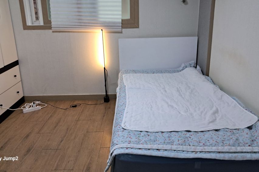 스타벅스근처 깔끔한 집